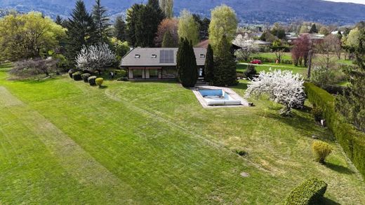 Villa a Saint-Jorioz, Alta Savoia