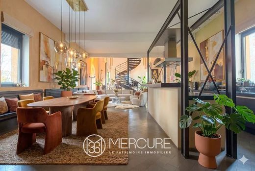 Apartment / Etagenwohnung in Villefranche-sur-Saône, Rhône