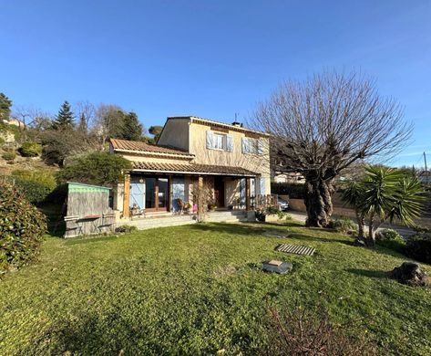 Villa in Berre-les-Alpes, Alpes-Maritimes