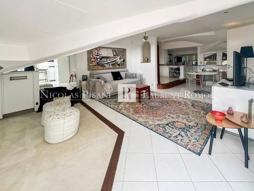 ‏דירה ב  Roquebrune-Cap-Martin, Alpes-Maritimes