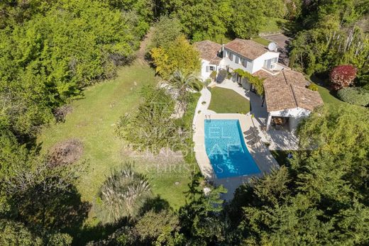 Villa in Châteauneuf-Grasse, Alpes-Maritimes