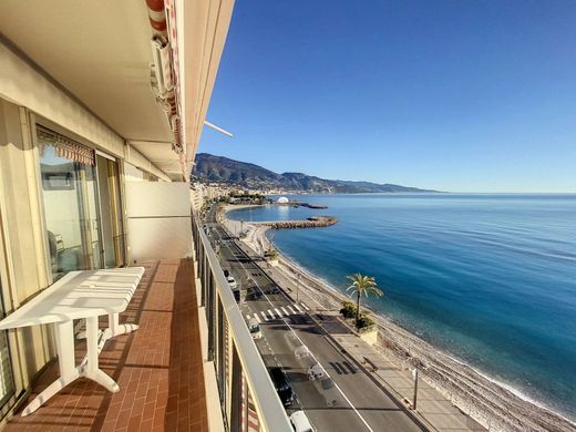 Apartment / Etagenwohnung in Roquebrune-Cap-Martin, Alpes-Maritimes