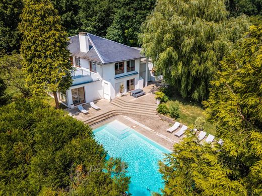 Luxury home in Orgeval, Yvelines