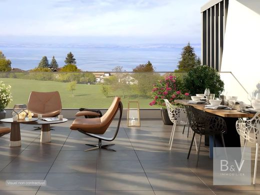 Apartment in Évian-les-Bains, Haute-Savoie