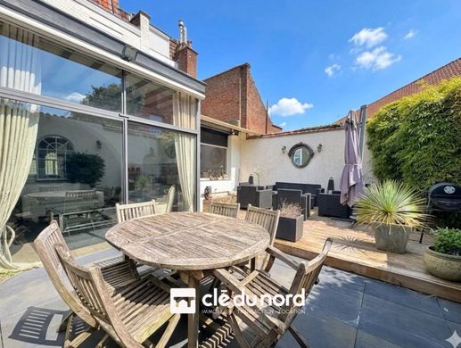 Luxury home in Tourcoing, North