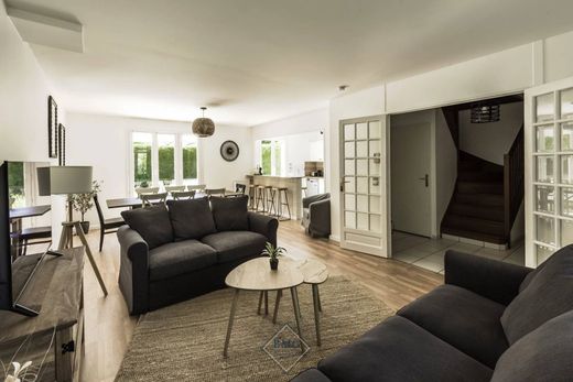 豪宅  Serris, Seine-et-Marne