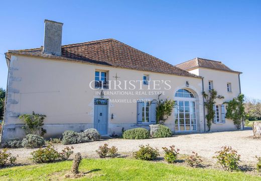 Luxury home in Duras, Lot-et-Garonne