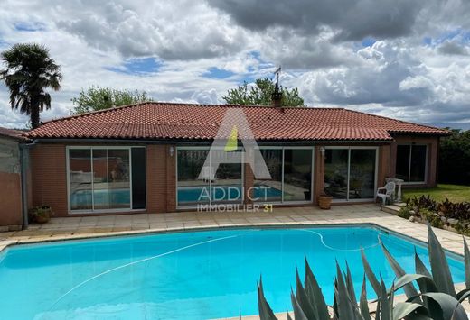 Casa di lusso a Garidech, Alta Garonna