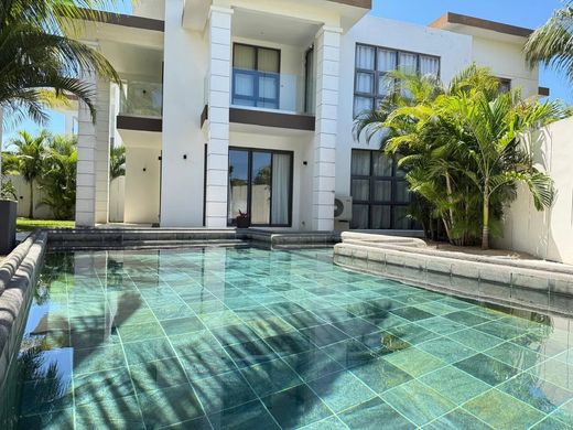 Apartment in Grand Baie, Rivière du Rempart District