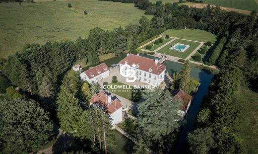 Castle in Chevannes, Yonne