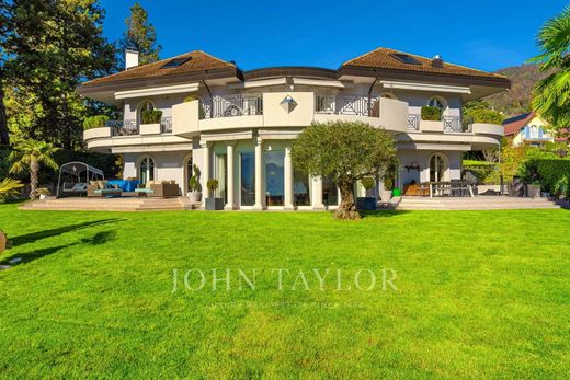 Πολυτελή κατοικία σε Blonay, Riviera-Pays-d'Enhaut District