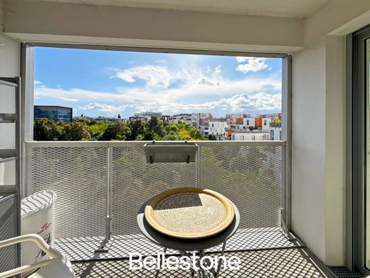 Apartment / Etagenwohnung in Massy, Essonne