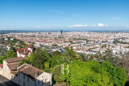Apartment in Sainte-Foy-lès-Lyon, Rhône