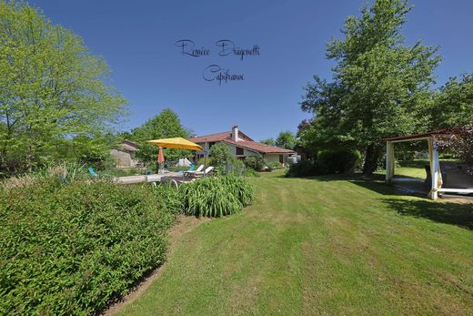 Maison de luxe à Dompierre-sur-Veyle, Ain