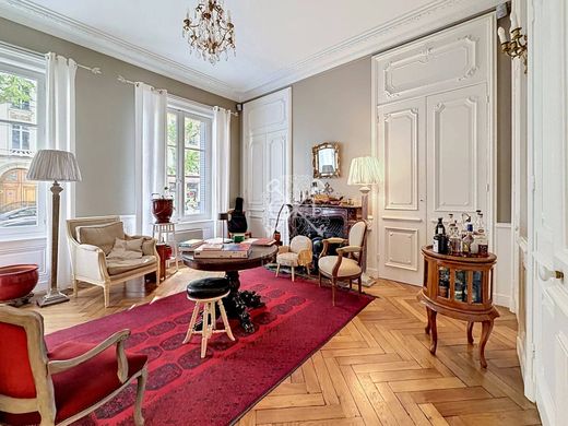 Apartment in Lyon, Rhône