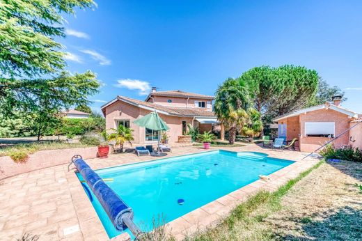 Luxury home in Brindas, Rhône