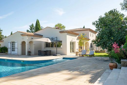 Luxus-Haus in Saint-Maximin-la-Sainte-Baume, Var