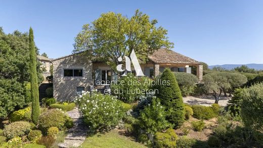 Luxury home in Gordes, Vaucluse