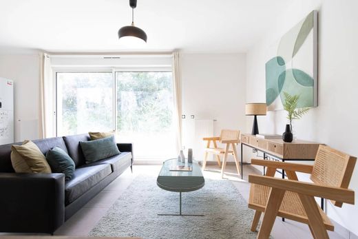 Apartment / Etagenwohnung in Villejuif, Val-de-Marne