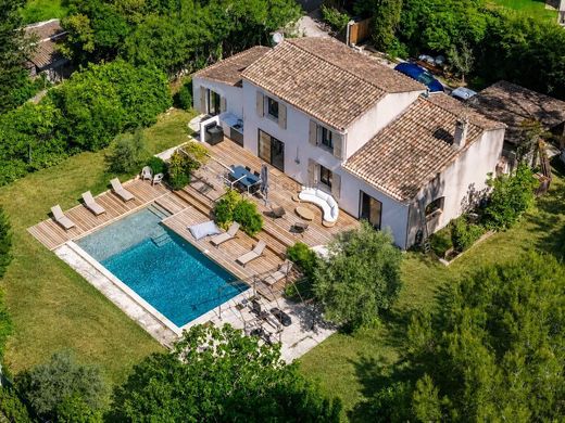 Luxury home in Mougins, Alpes-Maritimes