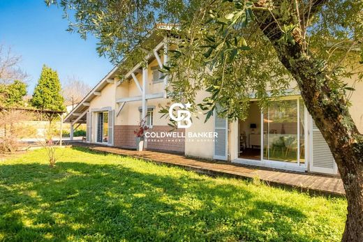 Luxury home in Lanton, Gironde