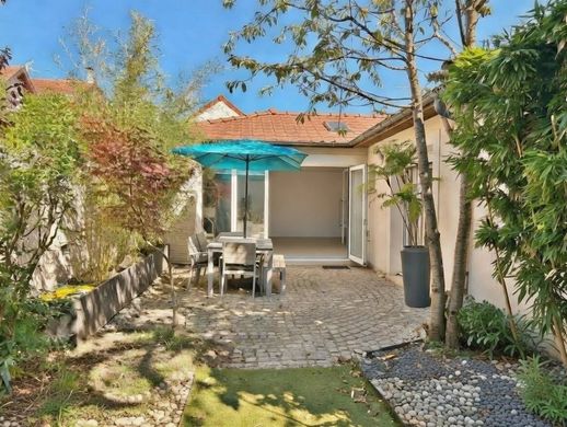 Luksusowy dom w Saint-Maur-des-Fossés, Val-de-Marne