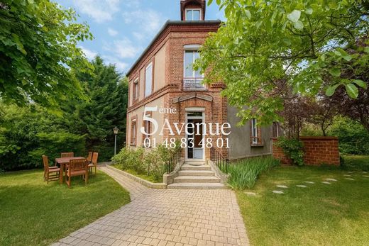 Luxury home in Sucy-en-Brie, Val-de-Marne