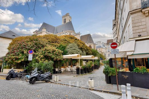 Apartment / Etagenwohnung in Beaubourg, Marais, Notre Dame - Ile de La Cité, Paris