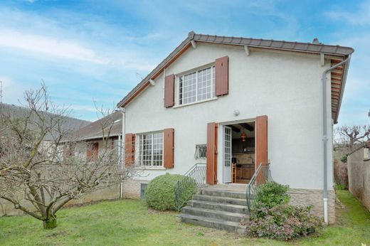 Luxury home in La Varenne-Saint-Hilaire, Val-de-Marne