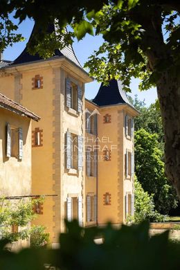 Castello a Aix-en-Provence, Bocche del Rodano