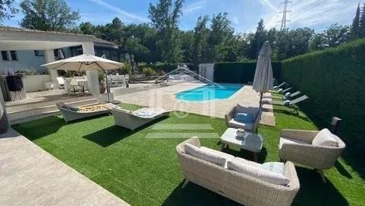 Элитный дом, Bagnols-en-Forêt, Var