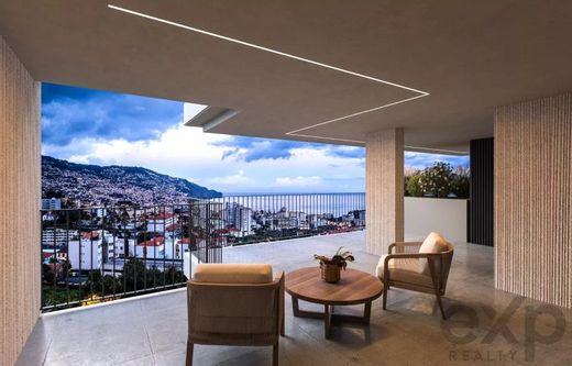 Funchal, Madeiraのアパートメント