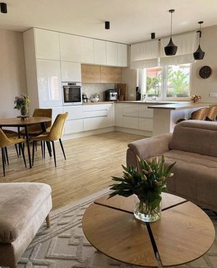 Apartment in Levallois-Perret, Hauts-de-Seine