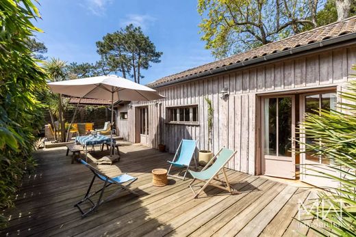 Villa in Cap Ferret, Gironde