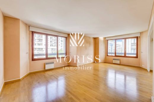 Apartment in Courbevoie, Hauts-de-Seine