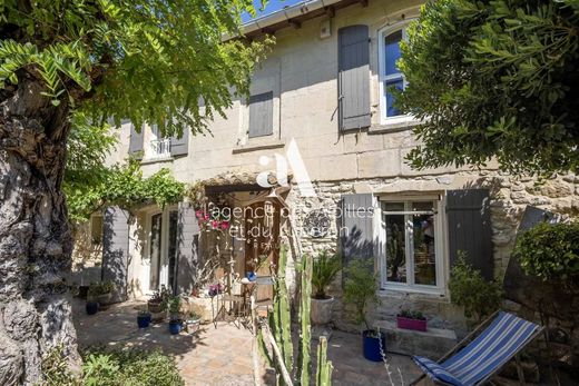 Boerderij in Boulbon, Bouches-du-Rhône