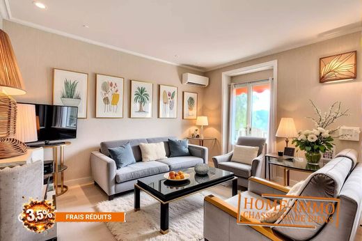 Apartment in Villeneuve-Loubet, Alpes-Maritimes