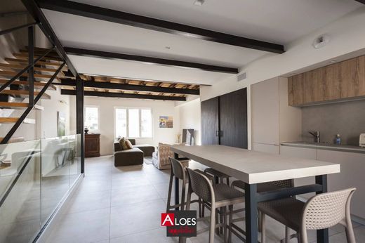 ‏בתי יוקרה ב  Aigues-Mortes, Gard