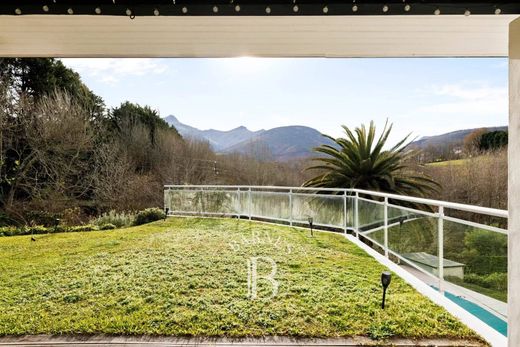 Luxury home in Urrugne, Pyrénées-Atlantiques