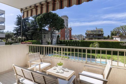 Apartamento - Saint-Laurent-du-Var, Alpes Marítimos