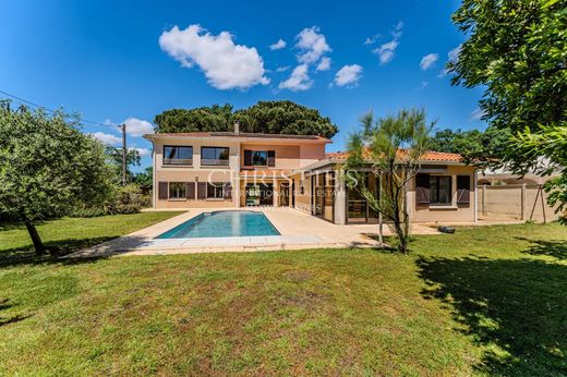 Luxury home in Lanton, Gironde