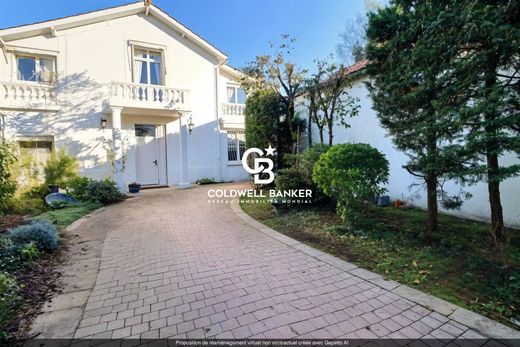 منزل ﻓﻲ Le Bouscat, Gironde