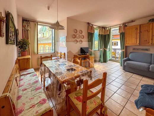 Appartamento a Chamonix-Mont-Blanc, Alta Savoia