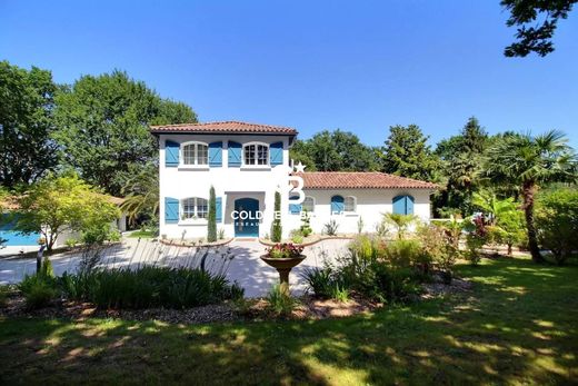 Luxury home in Arcangues, Pyrénées-Atlantiques