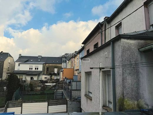 Differdange, Canton d'Esch-sur-Alzetteの高級住宅