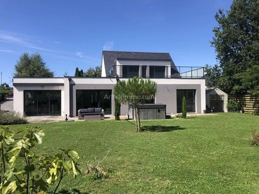 Luxury home in Crach, Morbihan