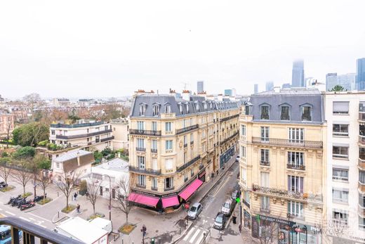 Apartment in Neuilly-sur-Seine, Hauts-de-Seine