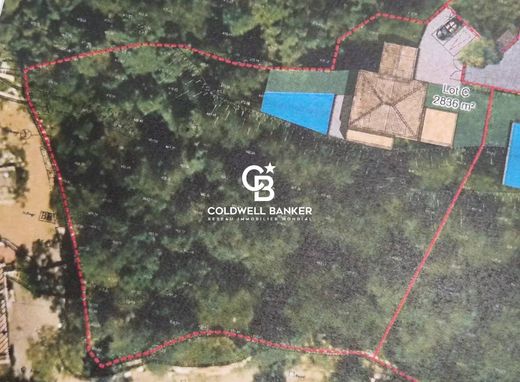 Grond in La Turbie, Alpes-Maritimes