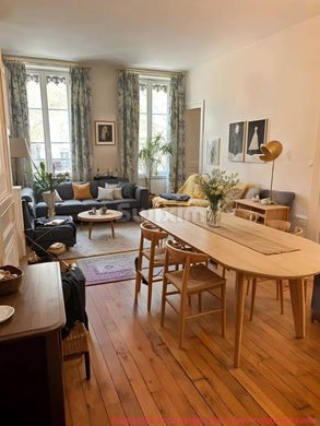 Apartment in Lyon, Rhône