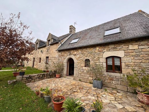 Luxury home in Combrit, Finistère